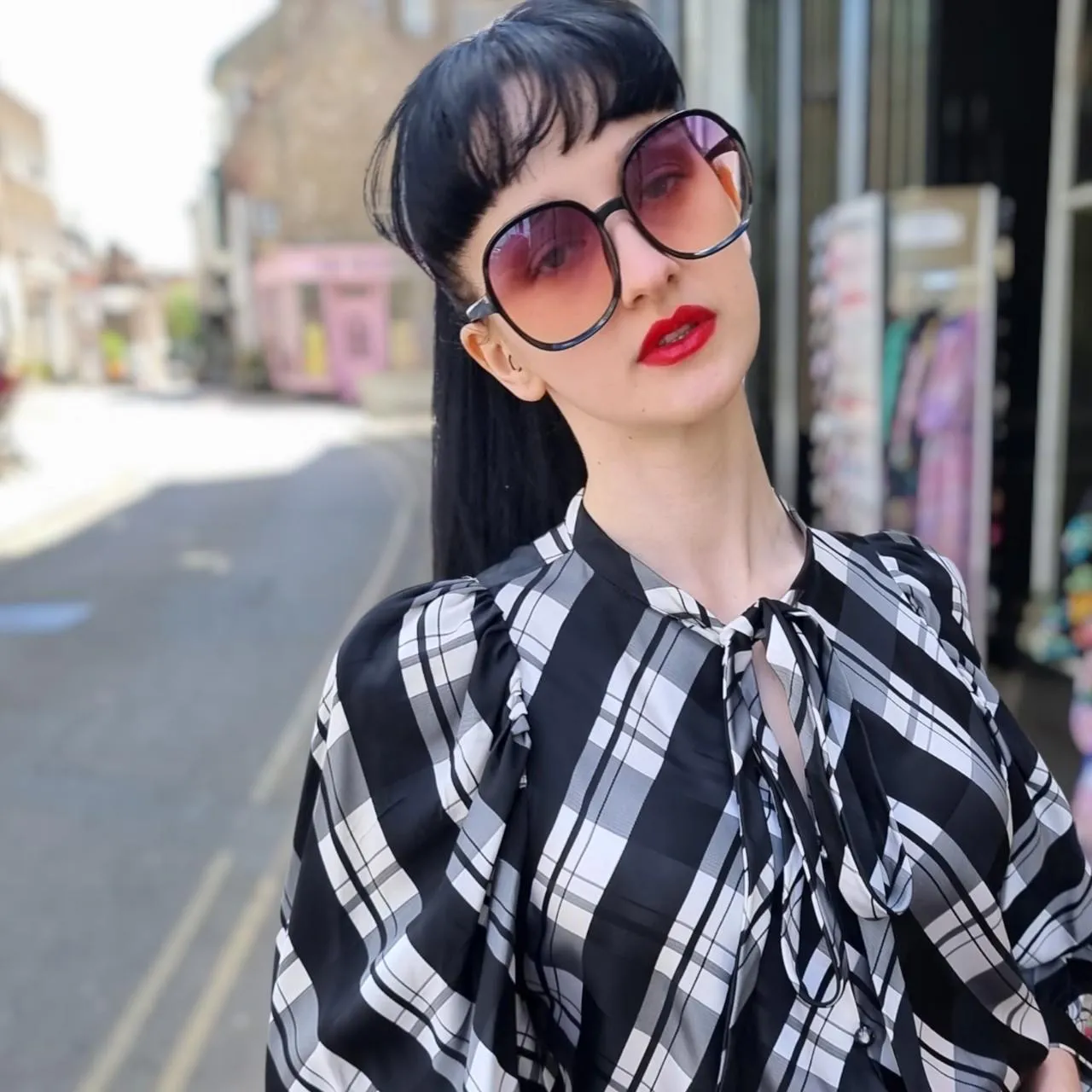 1970s Classic Style Sunglasses