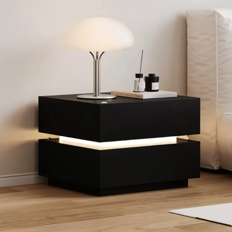 Flyta Side Table