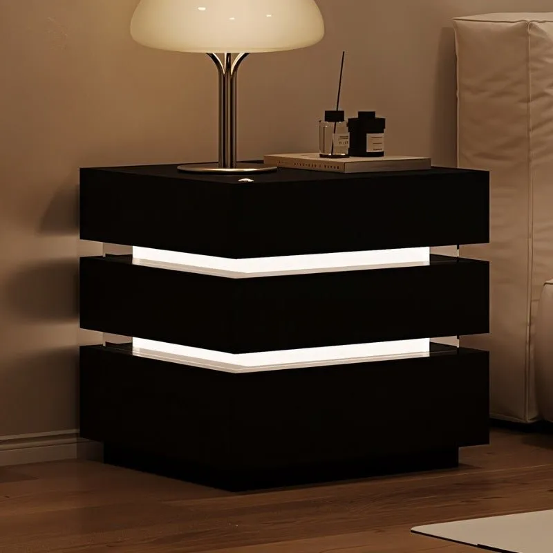 Flyta Side Table