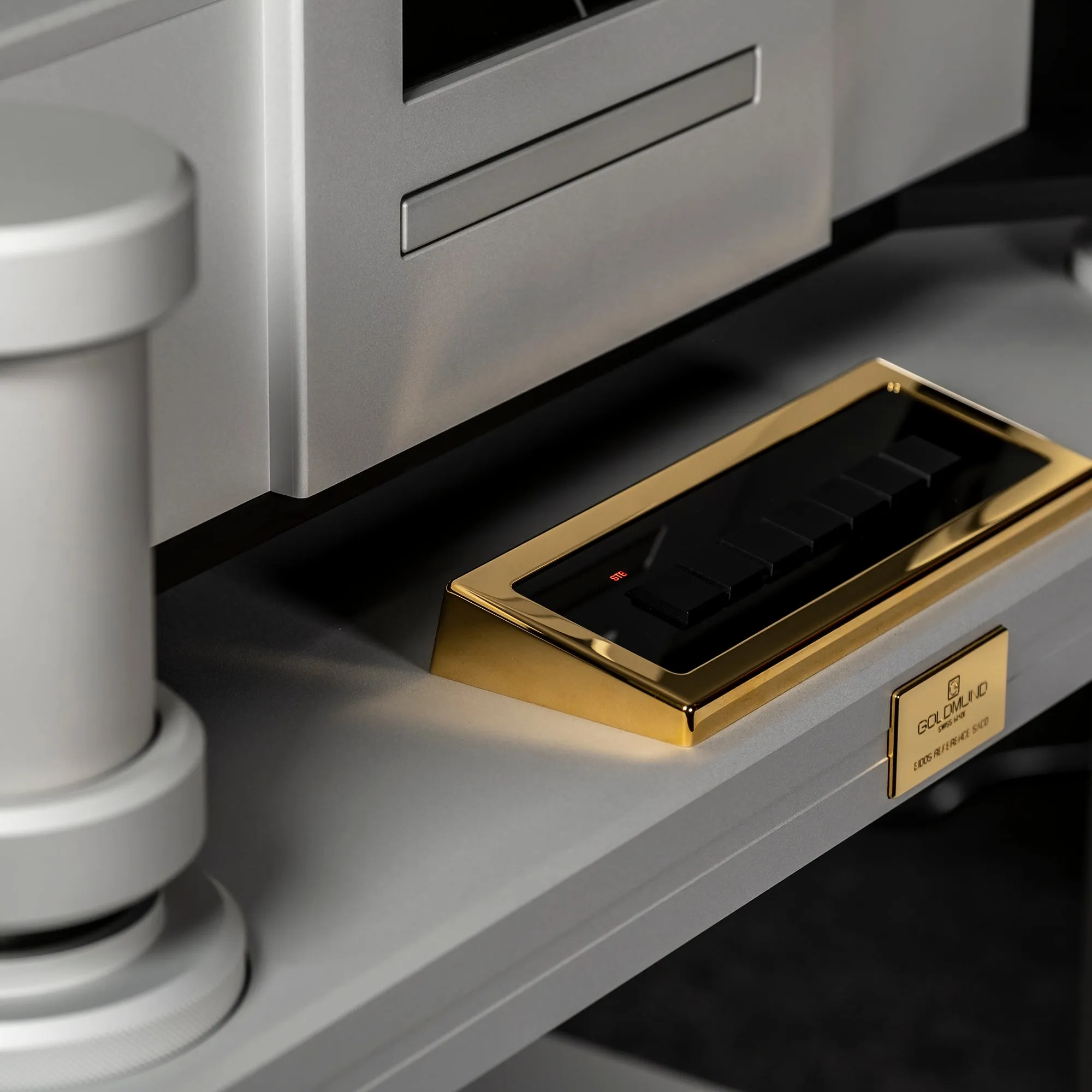Goldmund EIDOS Reference SACD Player