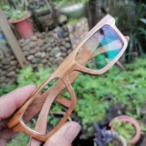 olive wood KNIGHT
