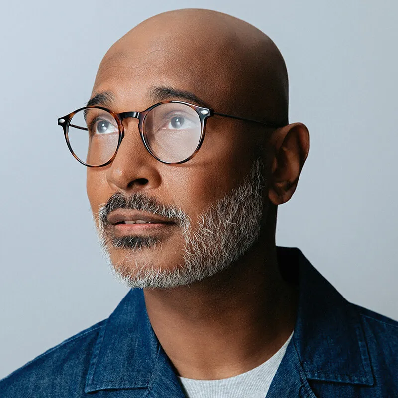 Reading Glasses  2.5 Dark Tortoise Cruz with Case Nooz